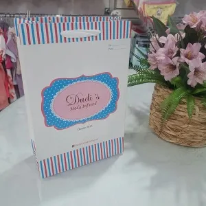 Sacola Roupa infantil- Medida 9 x 23 x 32 cm